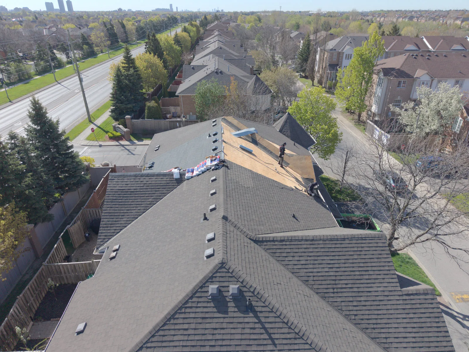 Complete Roof Replacement in Brampton